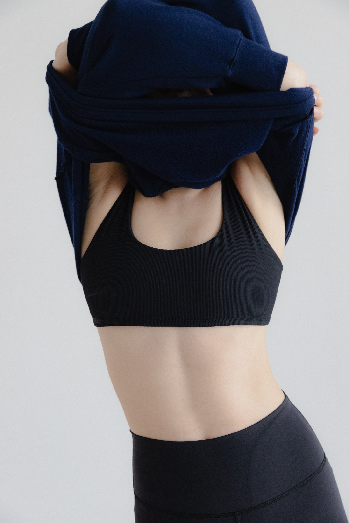 COMFY CROP SWEATSHIRT