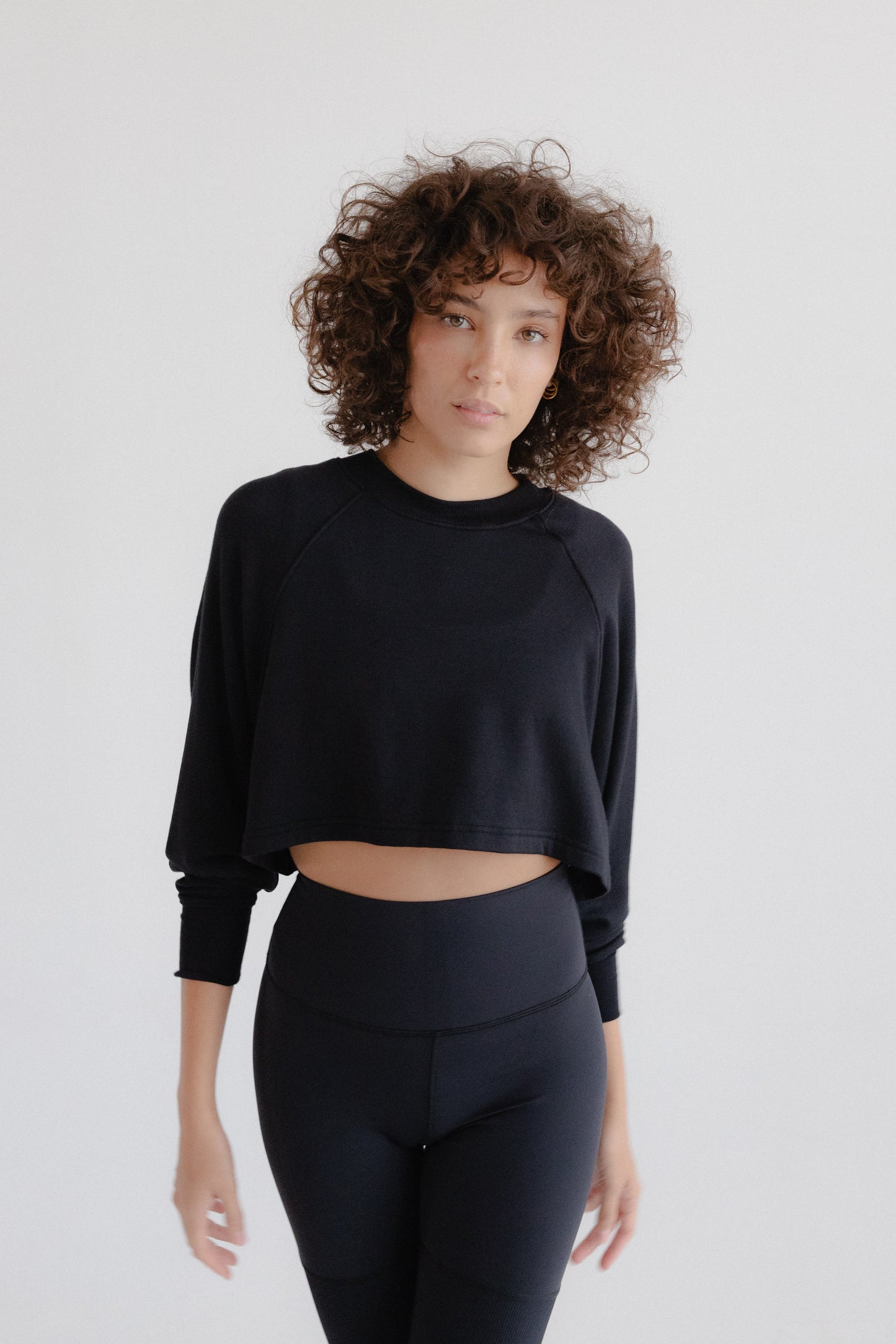 COMFY CROP SWEATSHIRT