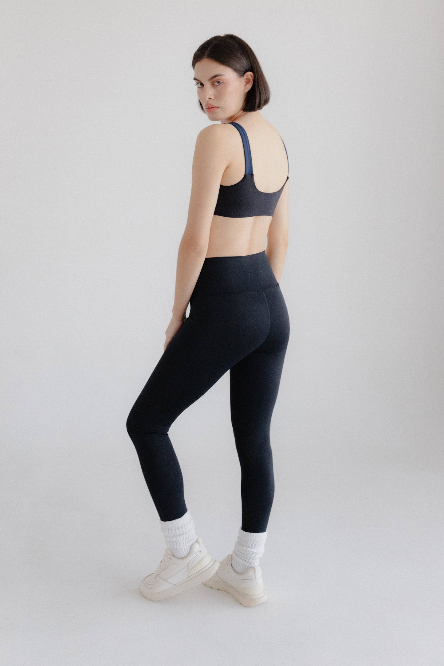 COMPRESSIVE LEGGINGS